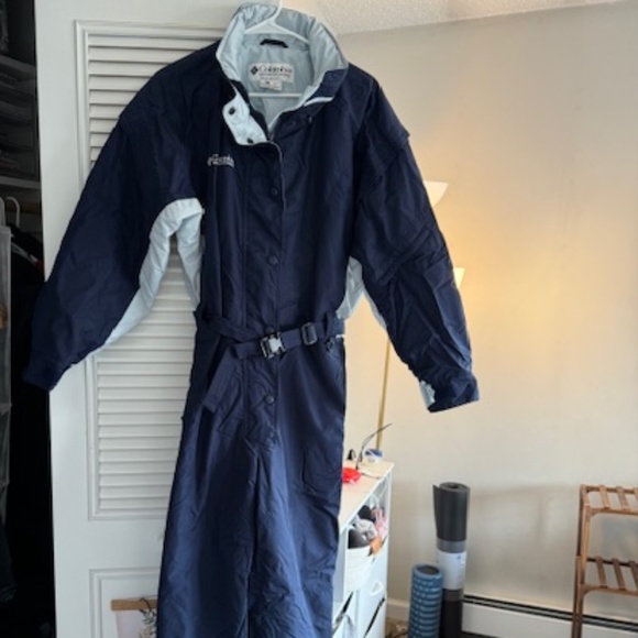 Columbia Snowsuit - Picture 1 of 2